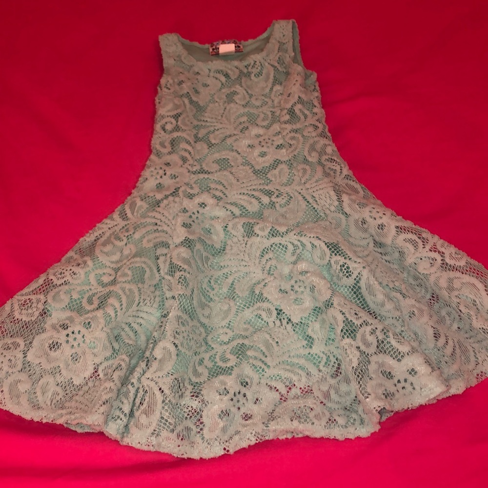 Girls dress size 8